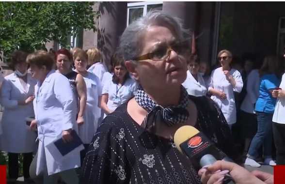 Какое имеет право далекая от медицины министр так относиться к тем, кто дает клятву Гиппократа? – гражданка (видео)